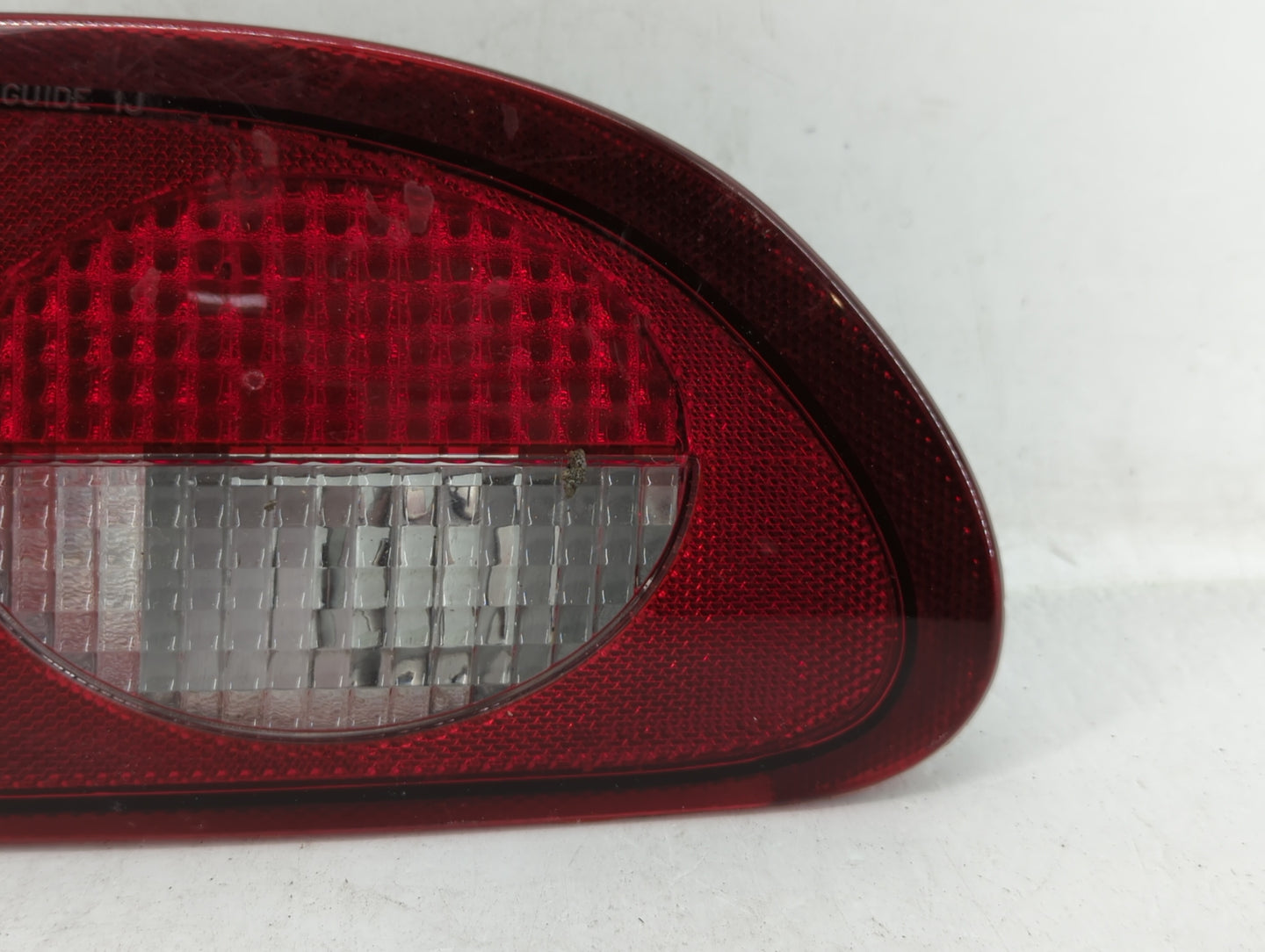 2000-2002 Chevrolet Cavalier Tail Light Assembly Driver Left OEM P/N:16519348 Fits Fits 2000 2001 2002 OEM Used Auto Parts -