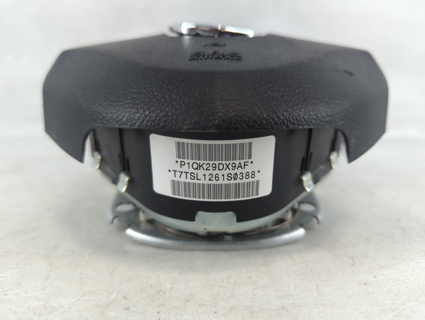 2001 Dodge Caravan Air Bag Driver Left Steering Wheel Mounted P/N:1QK29DX9AF Fits OEM Used Auto Parts - Oemusedautoparts1.co