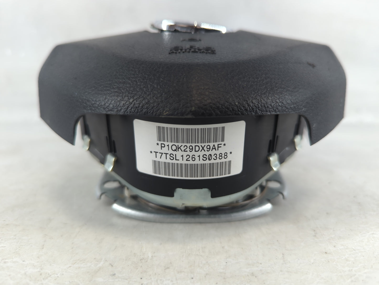 2001 Dodge Caravan Air Bag Driver Left Steering Wheel Mounted P/N:1QK29DX9AF Fits OEM Used Auto Parts - Oemusedautoparts1.co