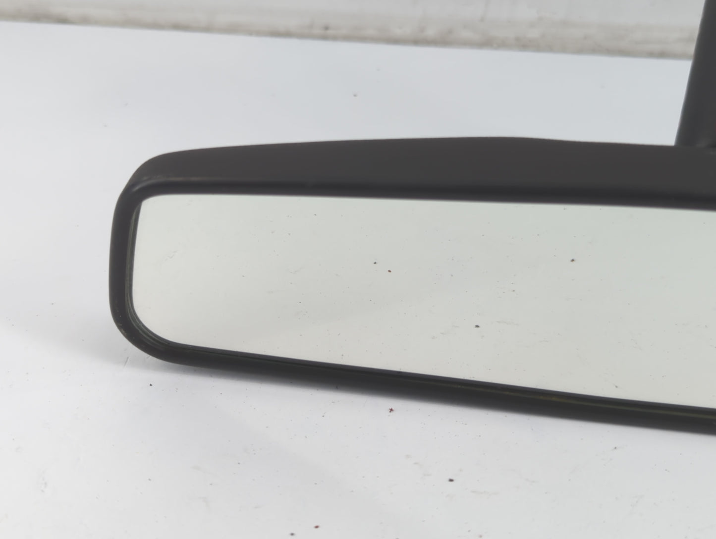 2001 Dodge Caravan Interior Rear View Mirror Replacement OEM P/N:E8011083 Fits OEM Used Auto Parts - Oemusedautoparts1.com