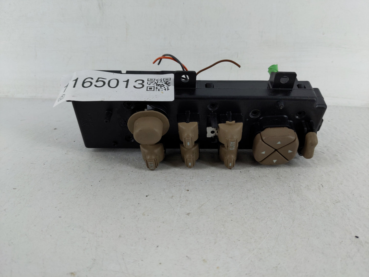 2001 Dodge Caravan Master Power Window Switch Replacement Driver Side Left P/N:30505L Fits OEM Used Auto Parts - Oemusedauto