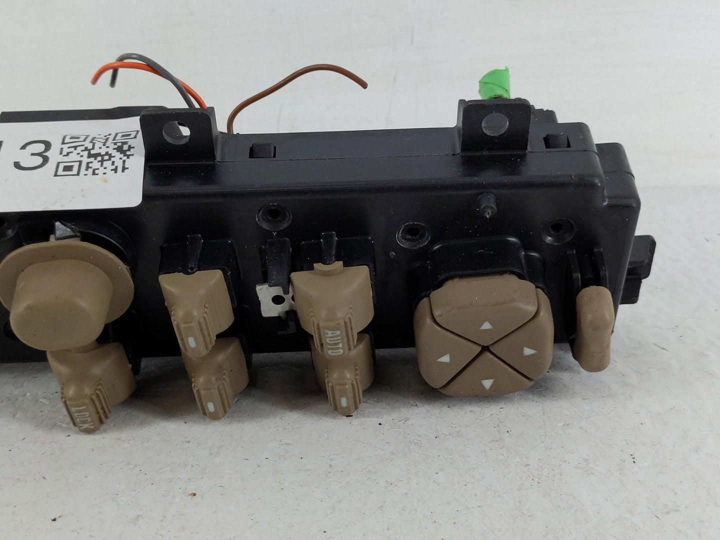 2001 Dodge Caravan Master Power Window Switch Replacement Driver Side Left P/N:30505L Fits OEM Used Auto Parts - Oemusedauto