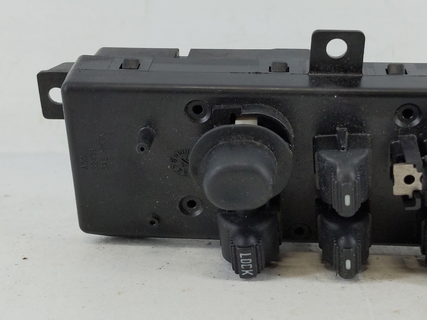 2001 Dodge Caravan Master Power Window Switch Replacement Driver Side Left P/N:30505L Fits OEM Used Auto Parts - Oemusedauto