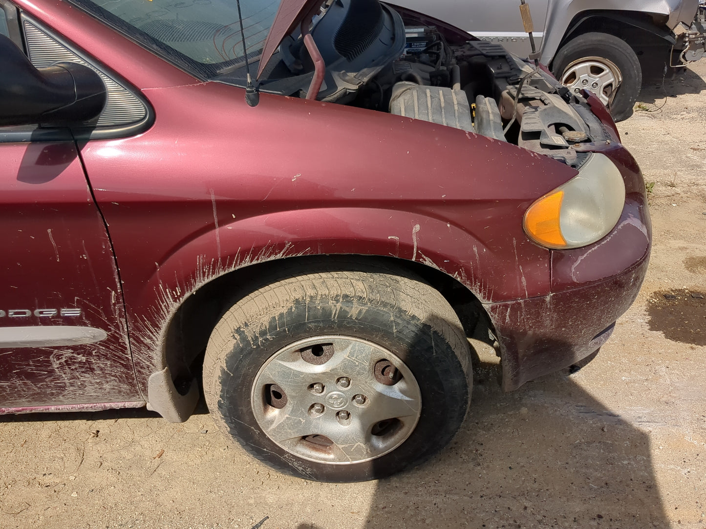 2001-2007 Dodge Caravan Passenger Fender - Oemusedautoparts1.com