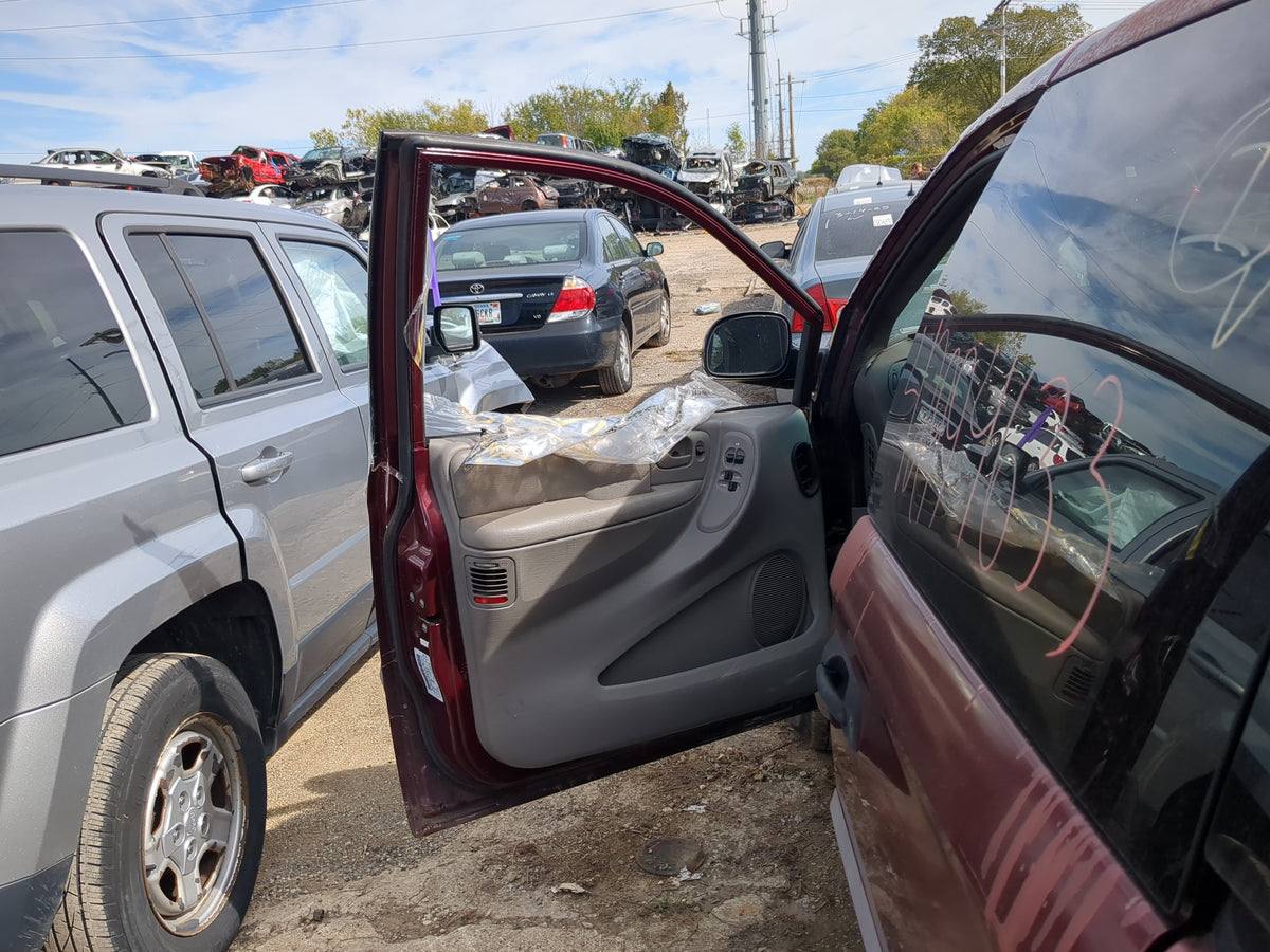 2001-2003 Dodge Caravan Driver Front Door Oem - Oemusedautoparts1.com