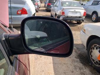 compare product 2001-2007 Dodge Caravan Passenger Side View Mirror - Right Door Mirror OEM Used