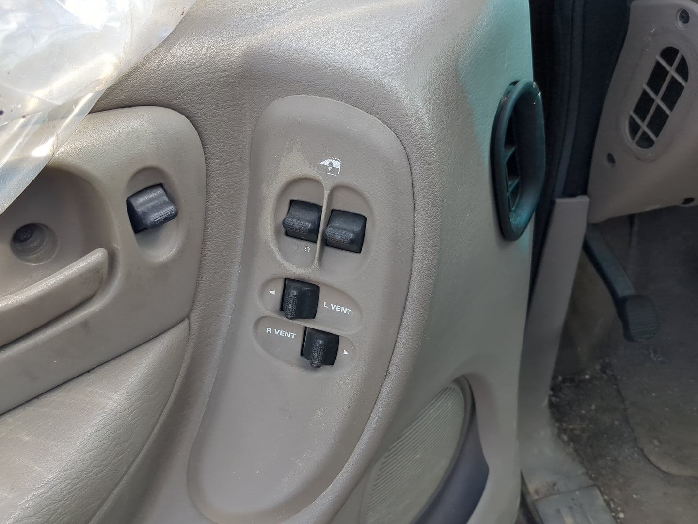 2001-2007 Dodge Caravan Master Power Window Switch Replacement Driver Side Left Fits Fits 2001 2002 2003 2004 2005 2006 2007