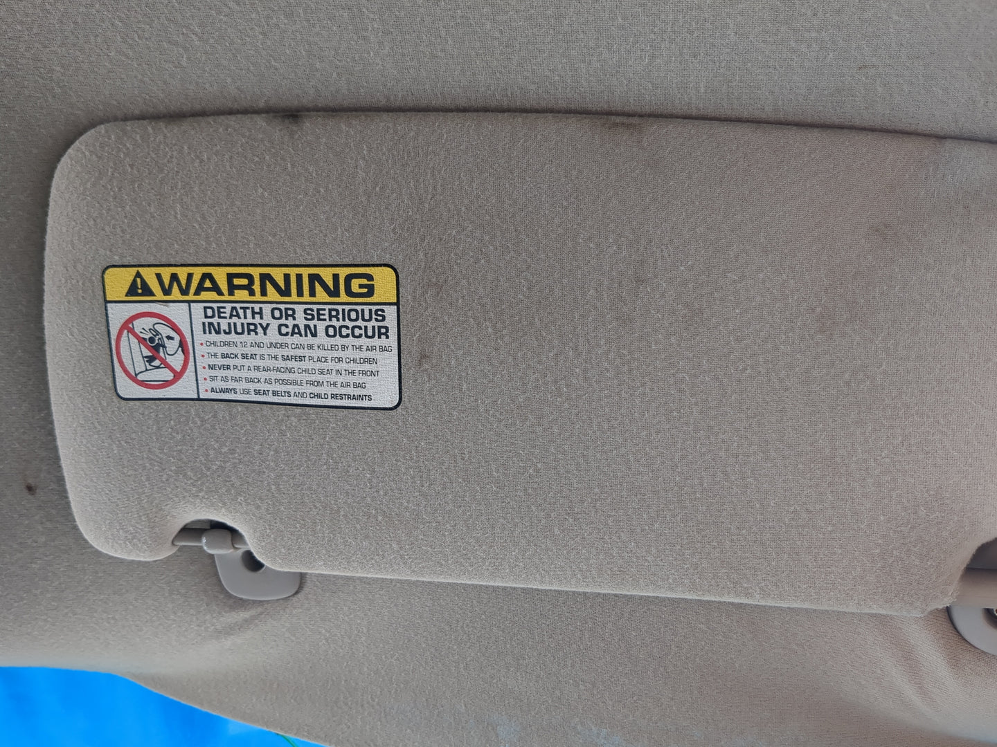 2001-2002 Dodge Caravan Sun Visor Shade Replacement Passenger Right Mirror Fits Fits 2001 2002 OEM Used Auto Parts - Oemused