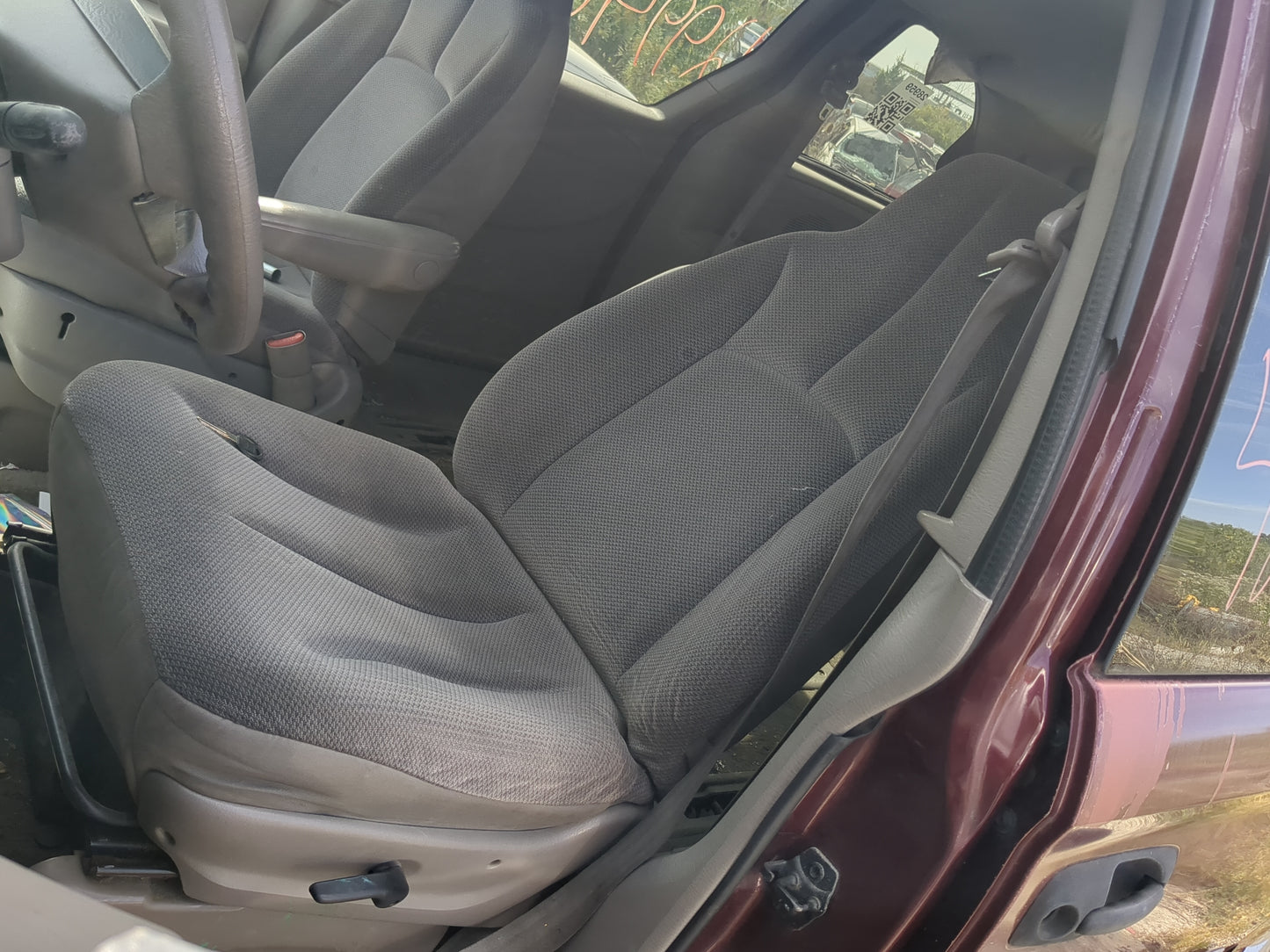 2001-2003 Dodge Caravan Driver Front Seat Oem - Oemusedautoparts1.com