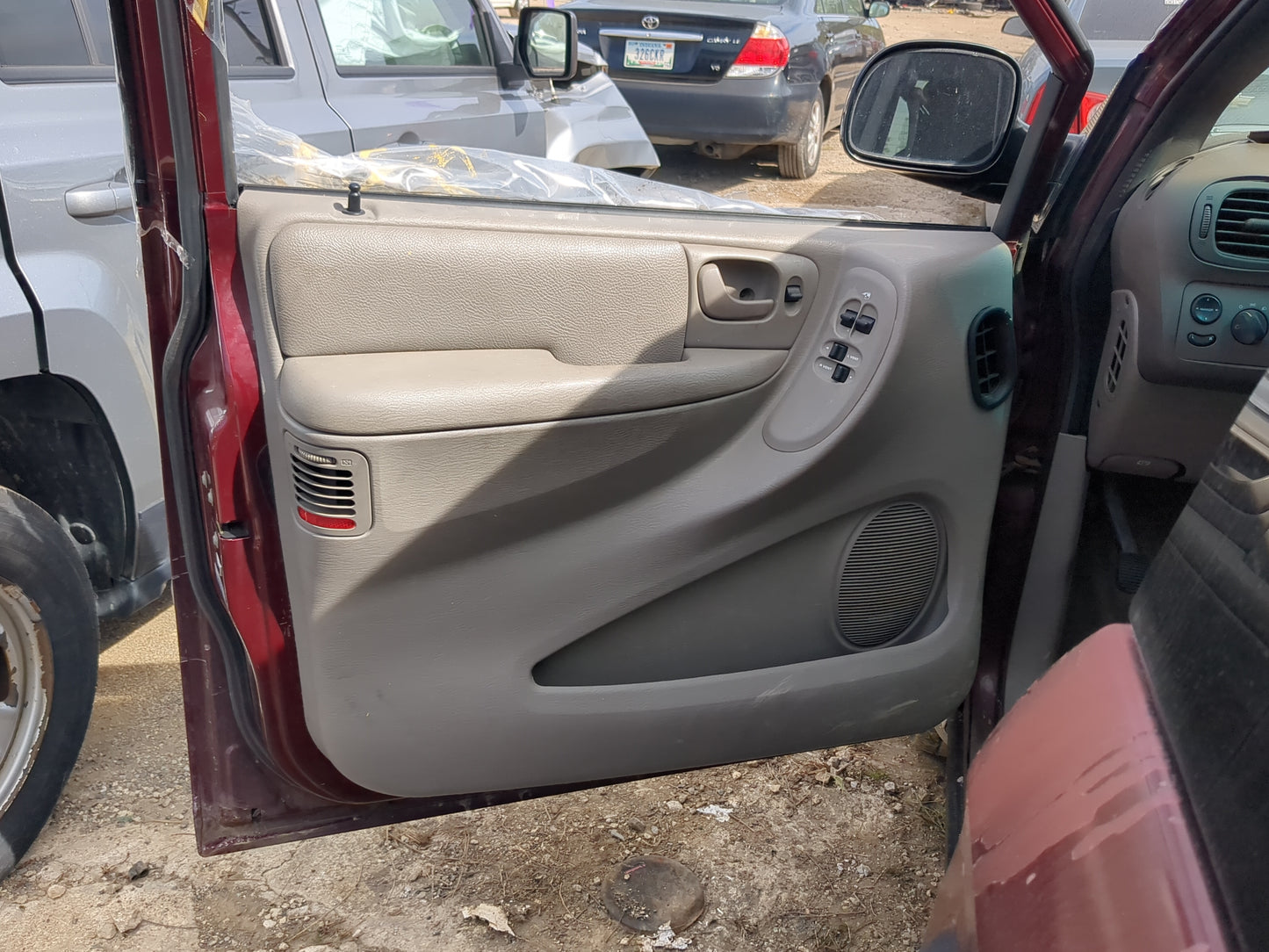 2001 Dodge Caravan Front Left Driver Interior Door Panel Trim - Oemusedautoparts1.com
