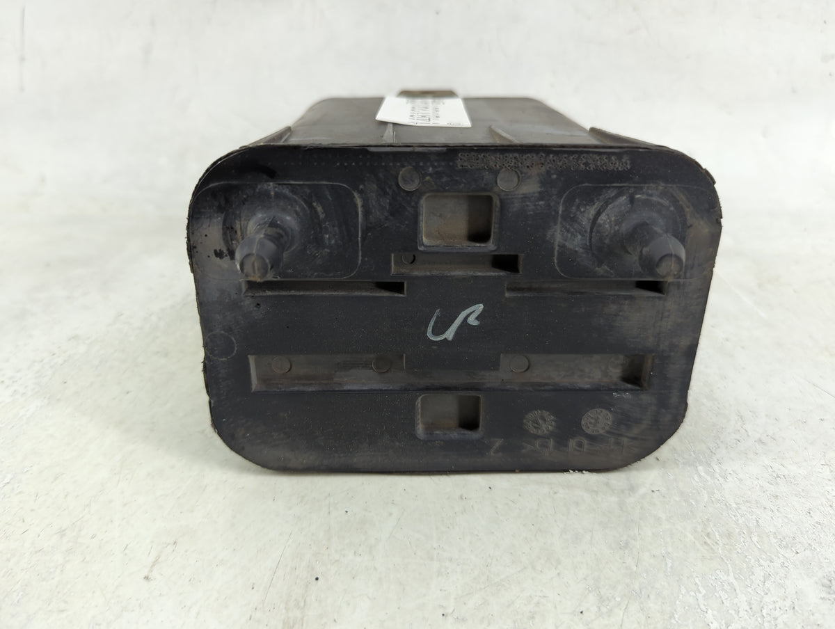 2001 Dodge Caravan Fuel Vapor Charcoal Canister 1481391 - Oemusedautoparts1.com