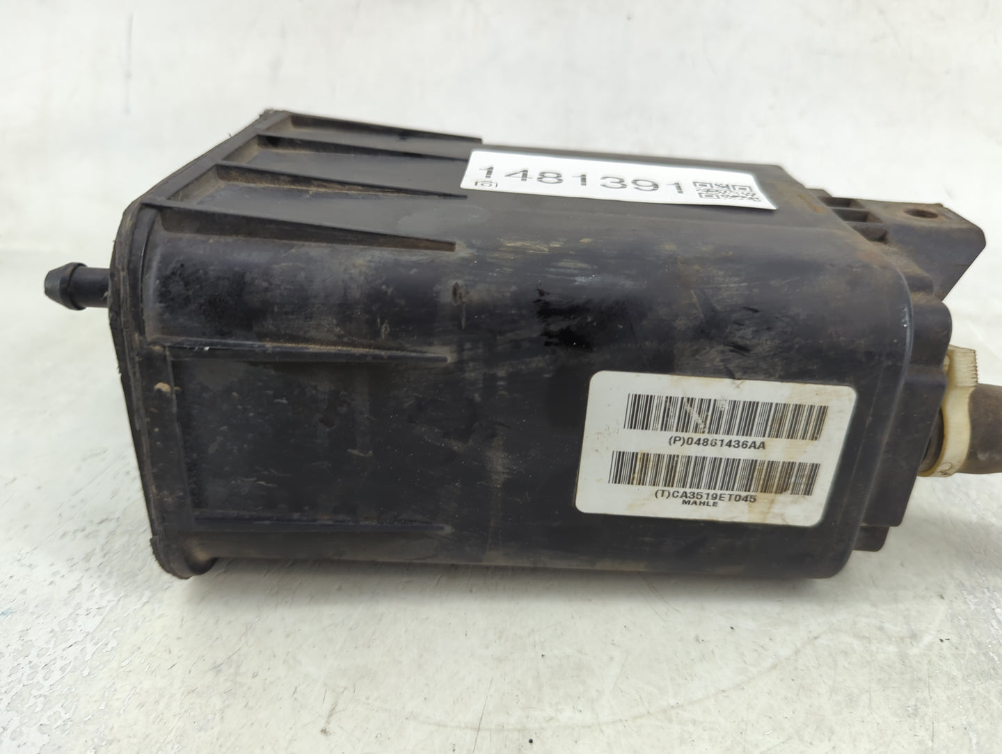 2001 Dodge Caravan Fuel Vapor Charcoal Canister 1481391 - Oemusedautoparts1.com