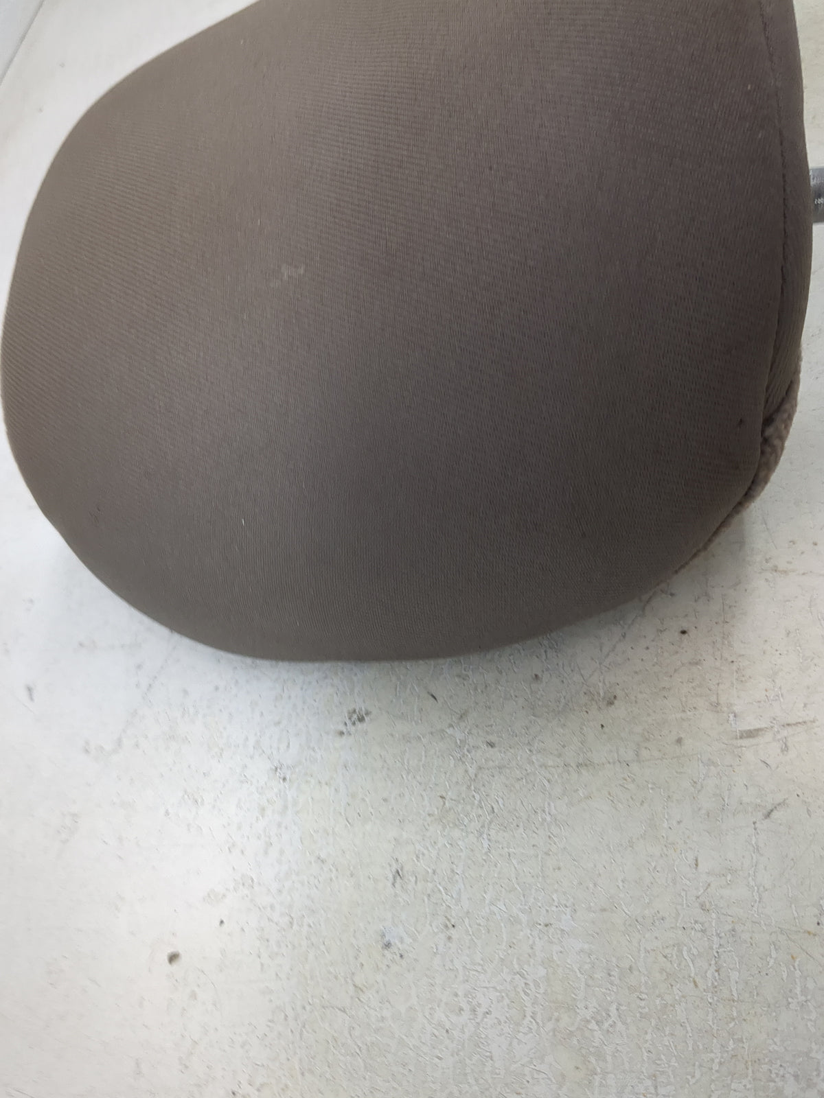 2001 Dodge Caravan Headrest Head Rest Rear Center Seat Fits OEM Used Auto Parts - Oemusedautoparts1.com