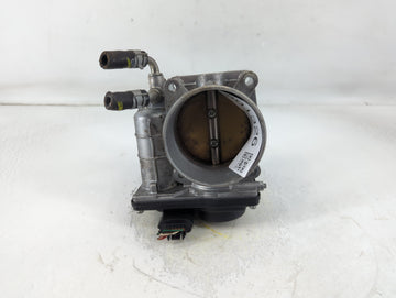 2001 Dodge Caravan Throttle Body P/N:K2110 526-01 Fits Fits 2002 OEM Used Auto Parts - Oemusedautoparts1.com