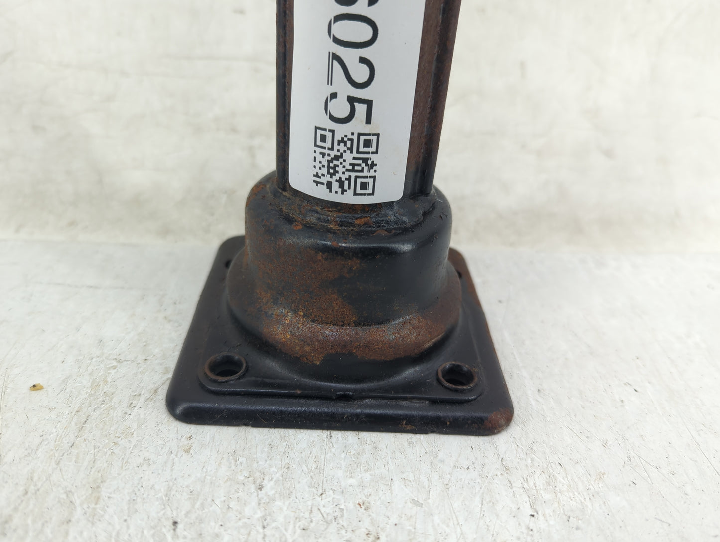 2001 Dodge Dakota Spare Scissor Car Jack - Oemusedautoparts1.com