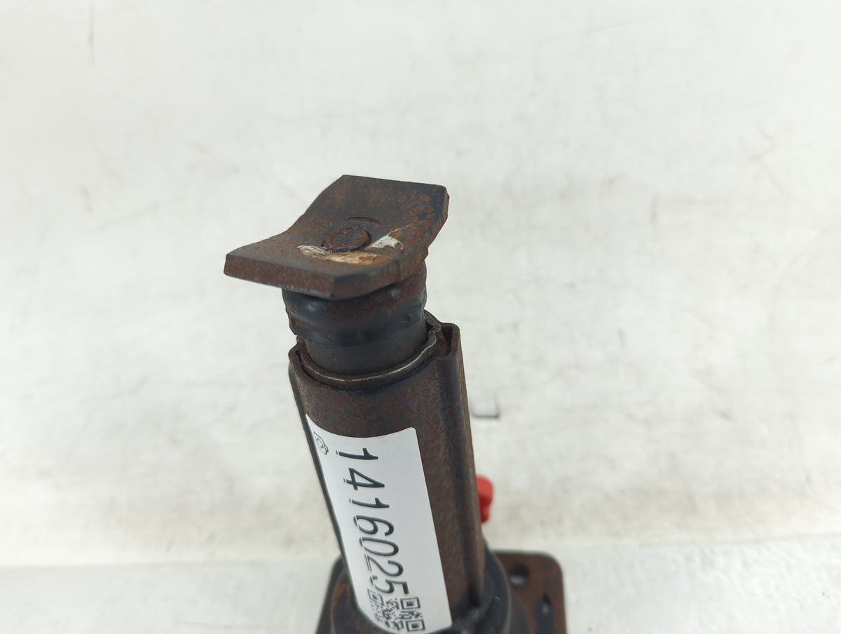 2001 Dodge Dakota Spare Scissor Car Jack 1416025 - Oemusedautoparts1.com