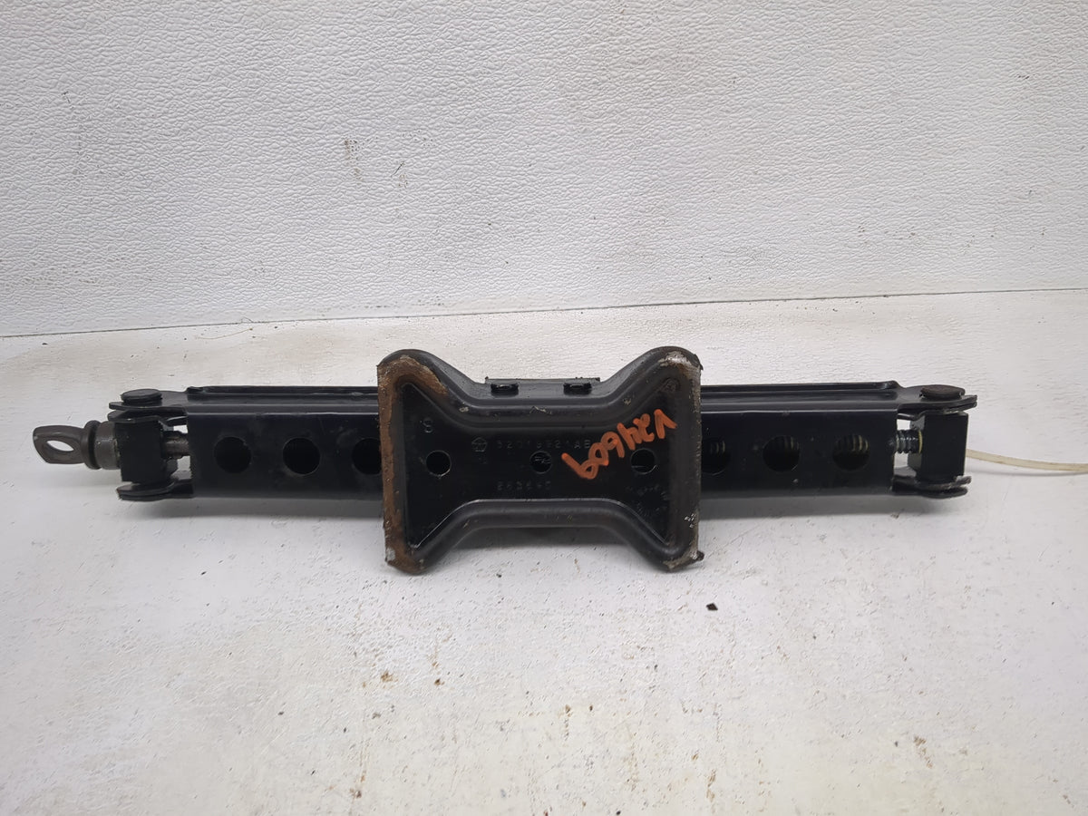 2001 Dodge Dakota Spare Scissor Car Jack Black - Oemusedautoparts1.com