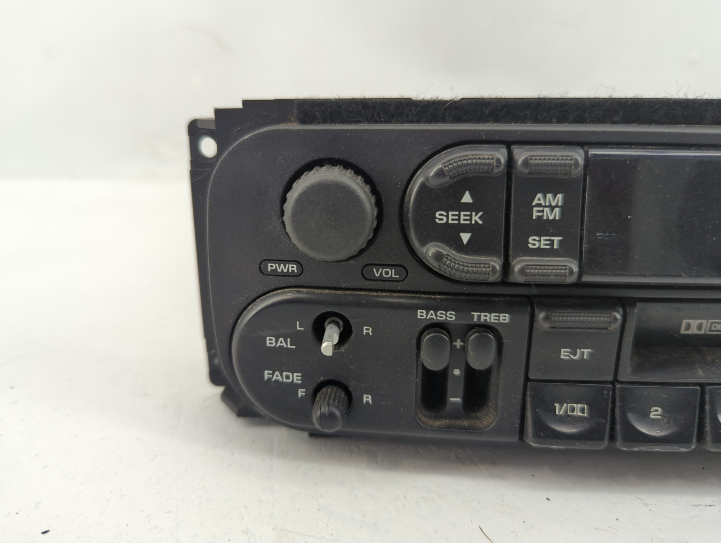 2001-2002 Dodge Dakota Radio AM FM Cd Player Receiver Replacement Fits Fits 1998 1999 2000 2001 2002 OEM Used Auto Parts - O