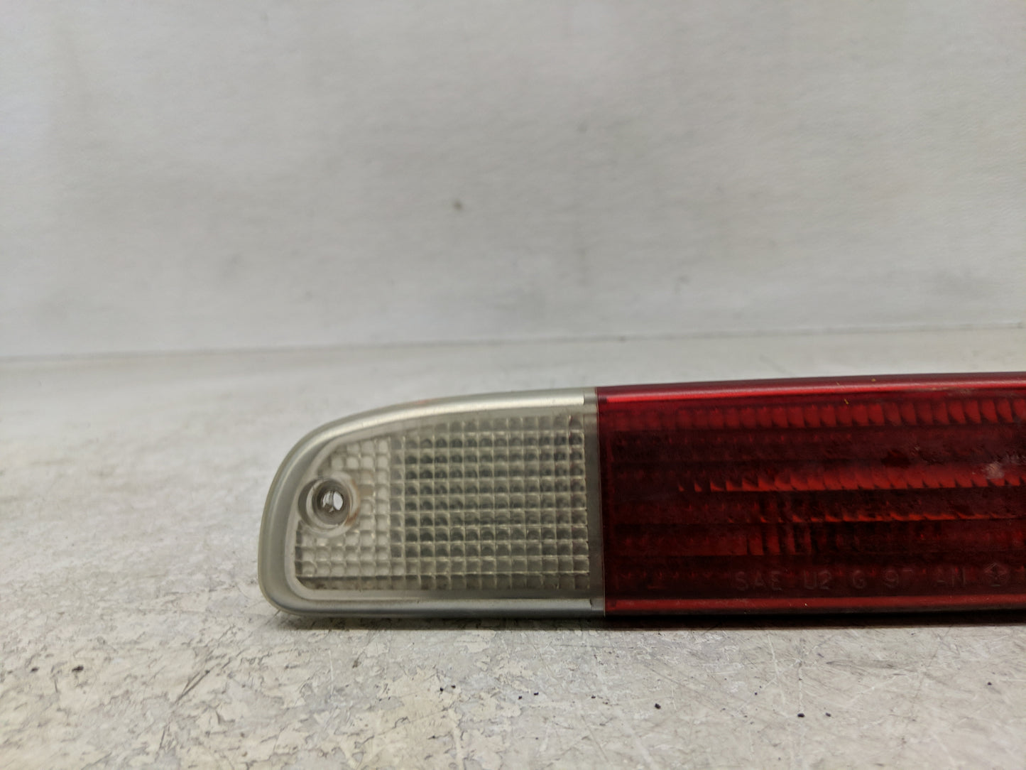 1997-2004 Dodge Dakota Rear Center Lid Brake Light Tail Light Fits Fits 1997 1998 1999 2000 2001 2002 2003 2004 OEM Used Aut