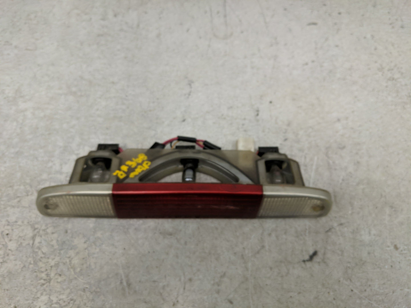 1997-2004 Dodge Dakota Rear Center Lid Brake Light Tail Light Fits Fits 1997 1998 1999 2000 2001 2002 2003 2004 OEM Used Aut