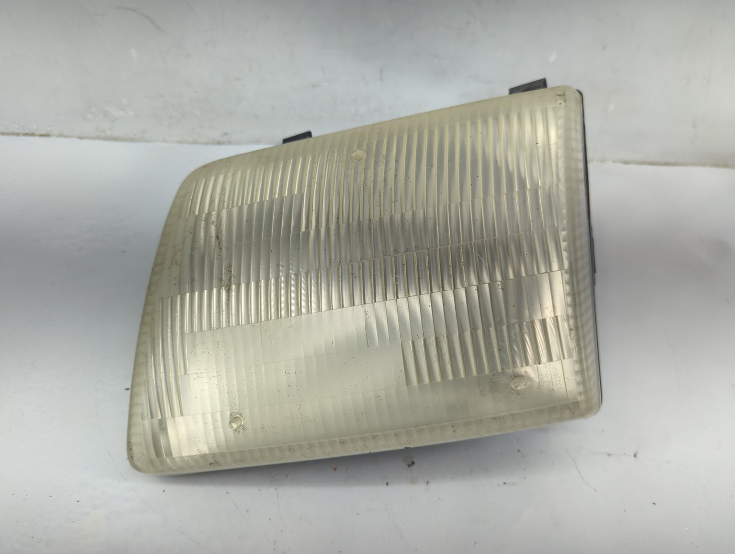 Dodge Dodge 1500 Van Driver Left Oem Head Light Headlight Lamp - Oemusedautoparts1.com
