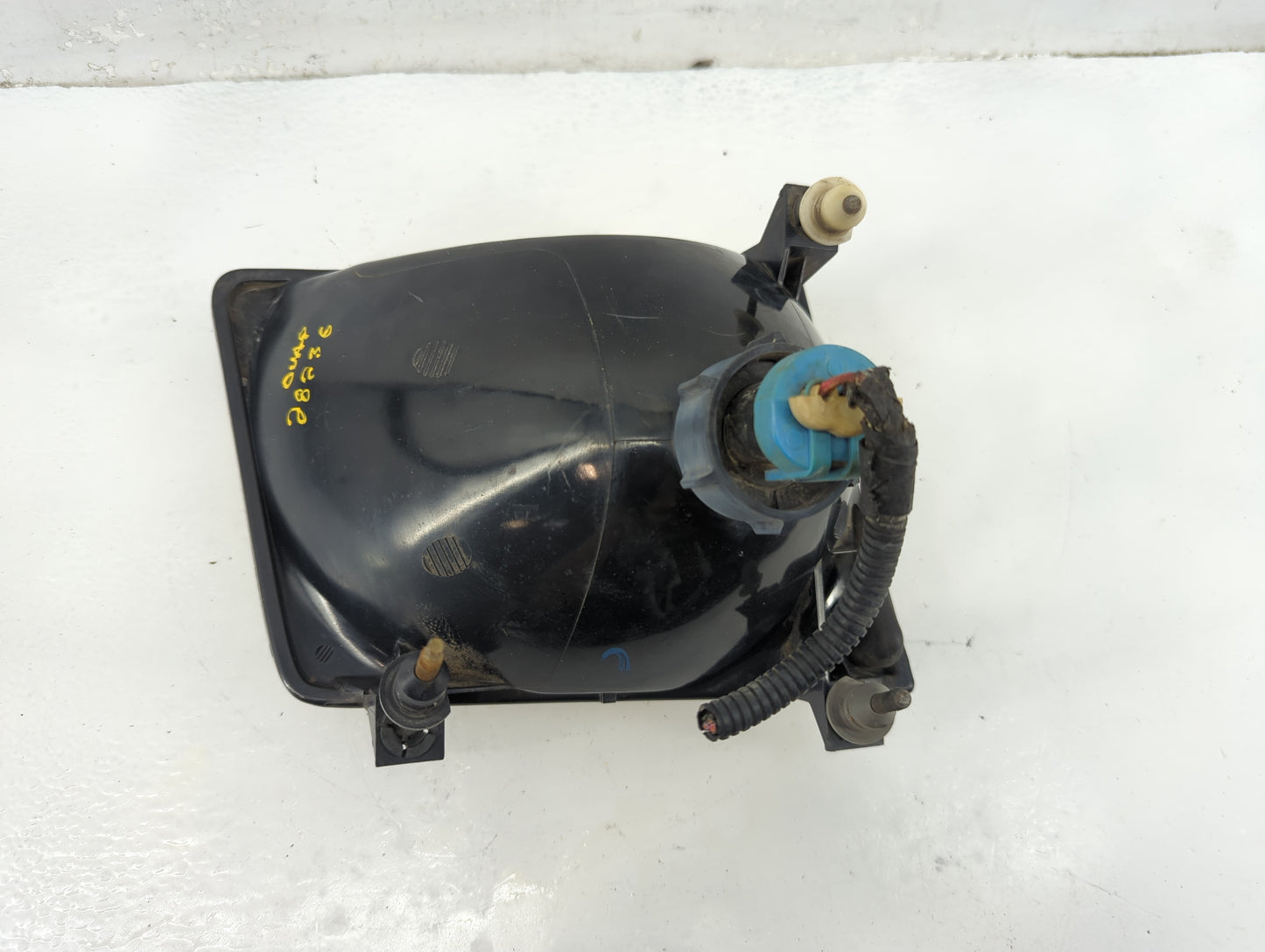Dodge Dodge 1500 Van Driver Left Oem Head Light Headlight Lamp - Oemusedautoparts1.com