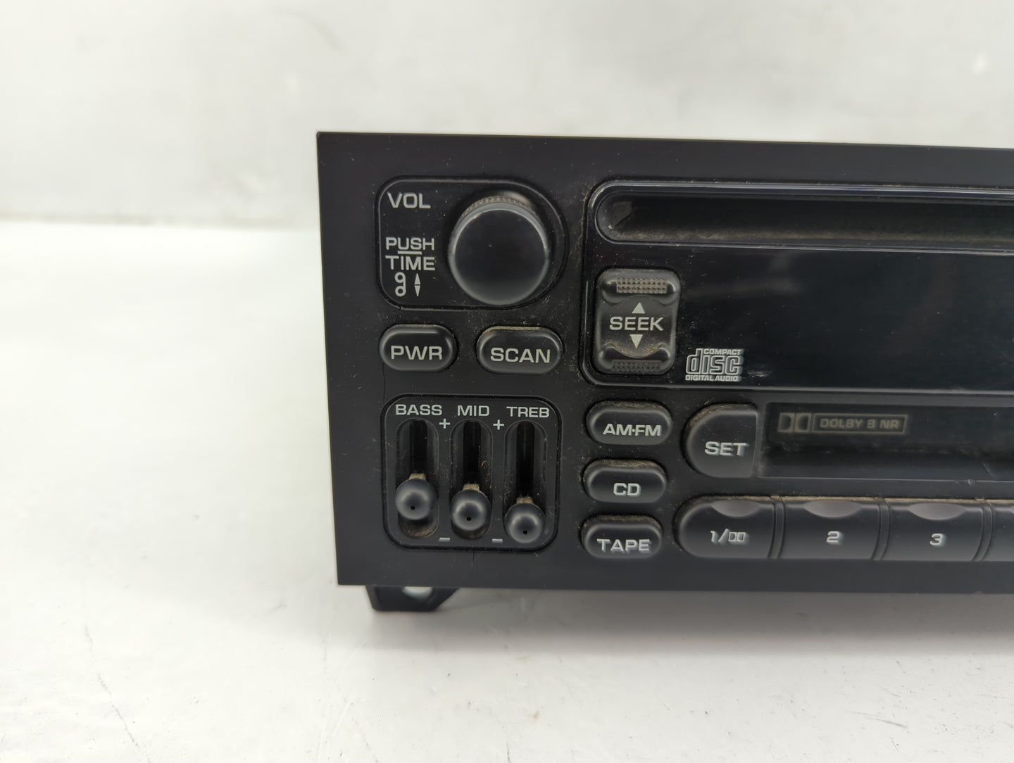 2001 Dodge Dodge 1500 Van Radio AM FM Cd Player Receiver Replacement Fits OEM Used Auto Parts - Oemusedautoparts1.com