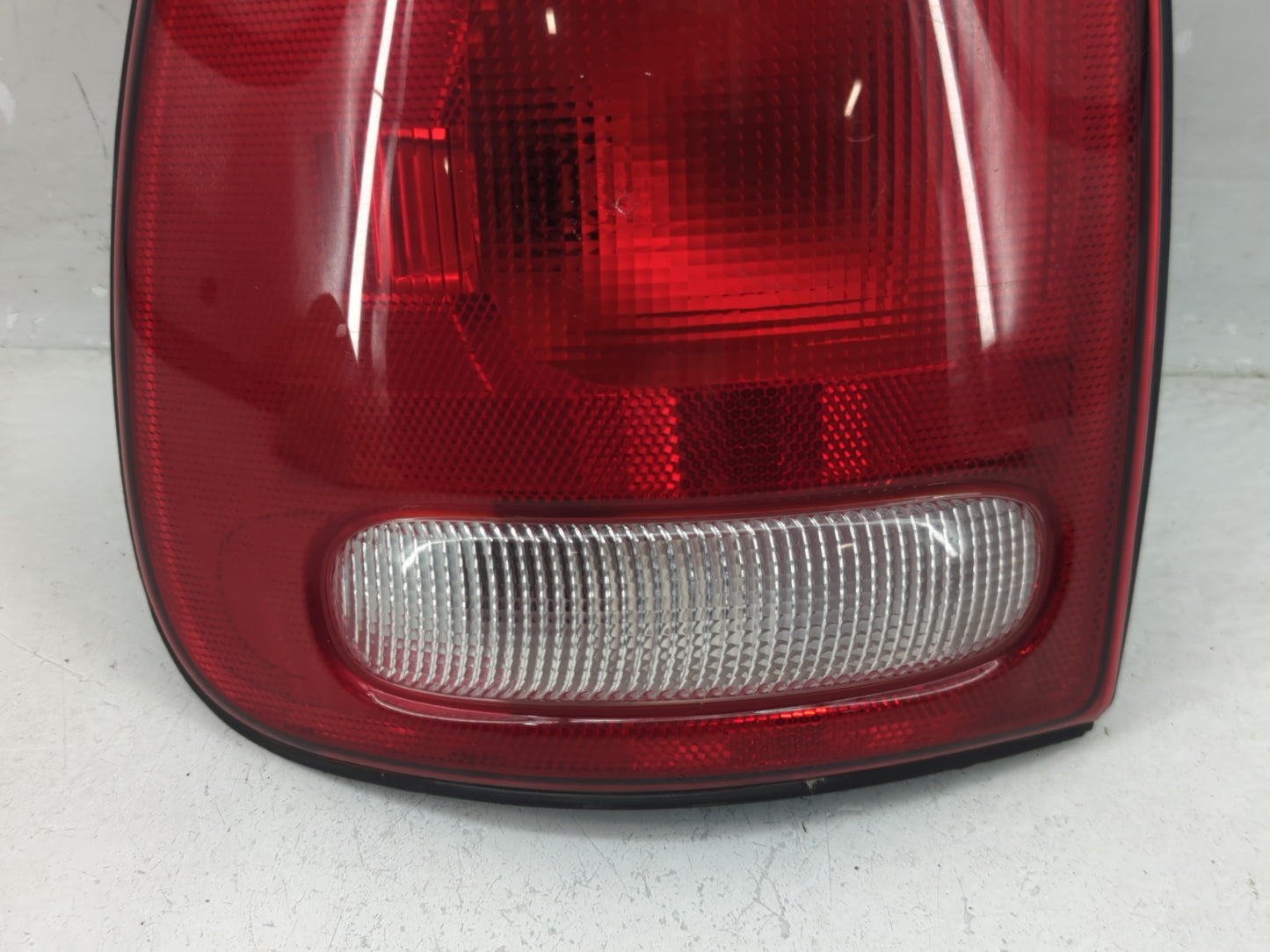 1998-2003 Dodge Durango Tail Light Assembly Driver Left OEM P/N:4576363 Fits Fits 1996 1997 1998 1999 2000 2001 2002 2003 OE