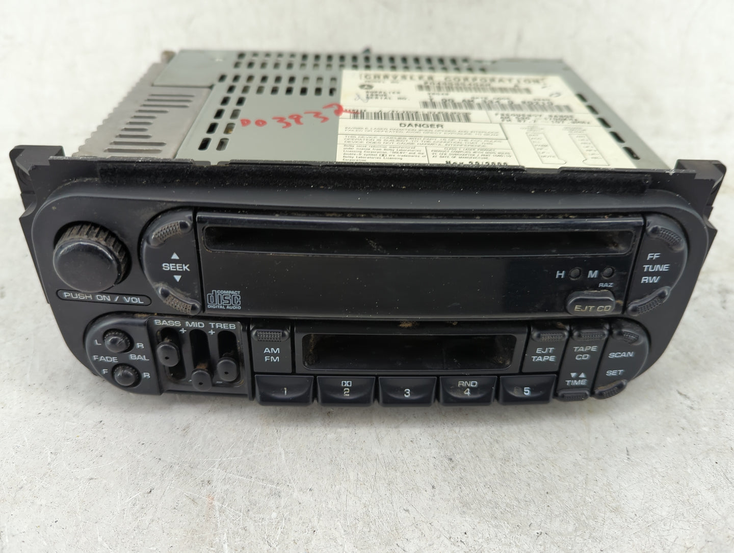 2001 Dodge Durango Radio AM FM Cd Player Receiver Replacement P/N:P04858540AH Fits OEM Used Auto Parts - Oemusedautoparts1.c