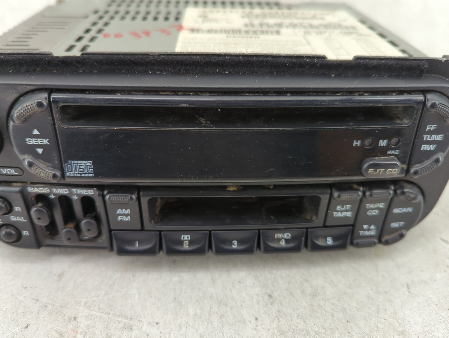 2001 Dodge Durango Radio AM FM Cd Player Receiver Replacement P/N:P04858540AH Fits OEM Used Auto Parts - Oemusedautoparts1.c