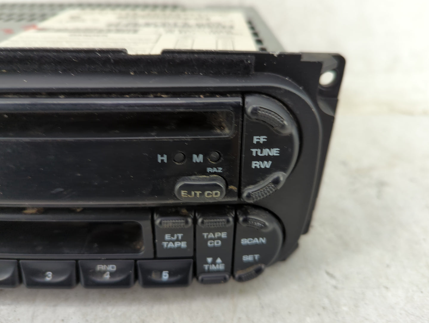 2001 Dodge Durango Radio AM FM Cd Player Receiver Replacement P/N:P04858540AH Fits OEM Used Auto Parts - Oemusedautoparts1.c