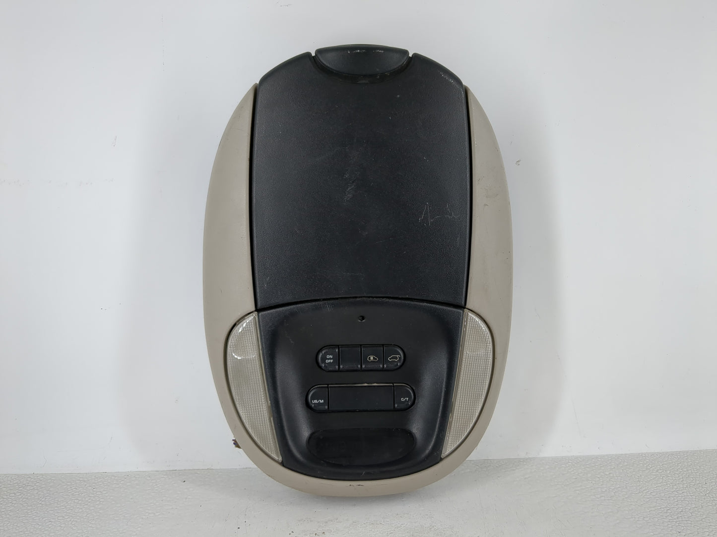Dodge Grand Caravan Overhead Roof Console Interior Dome Light - Oemusedautoparts1.com