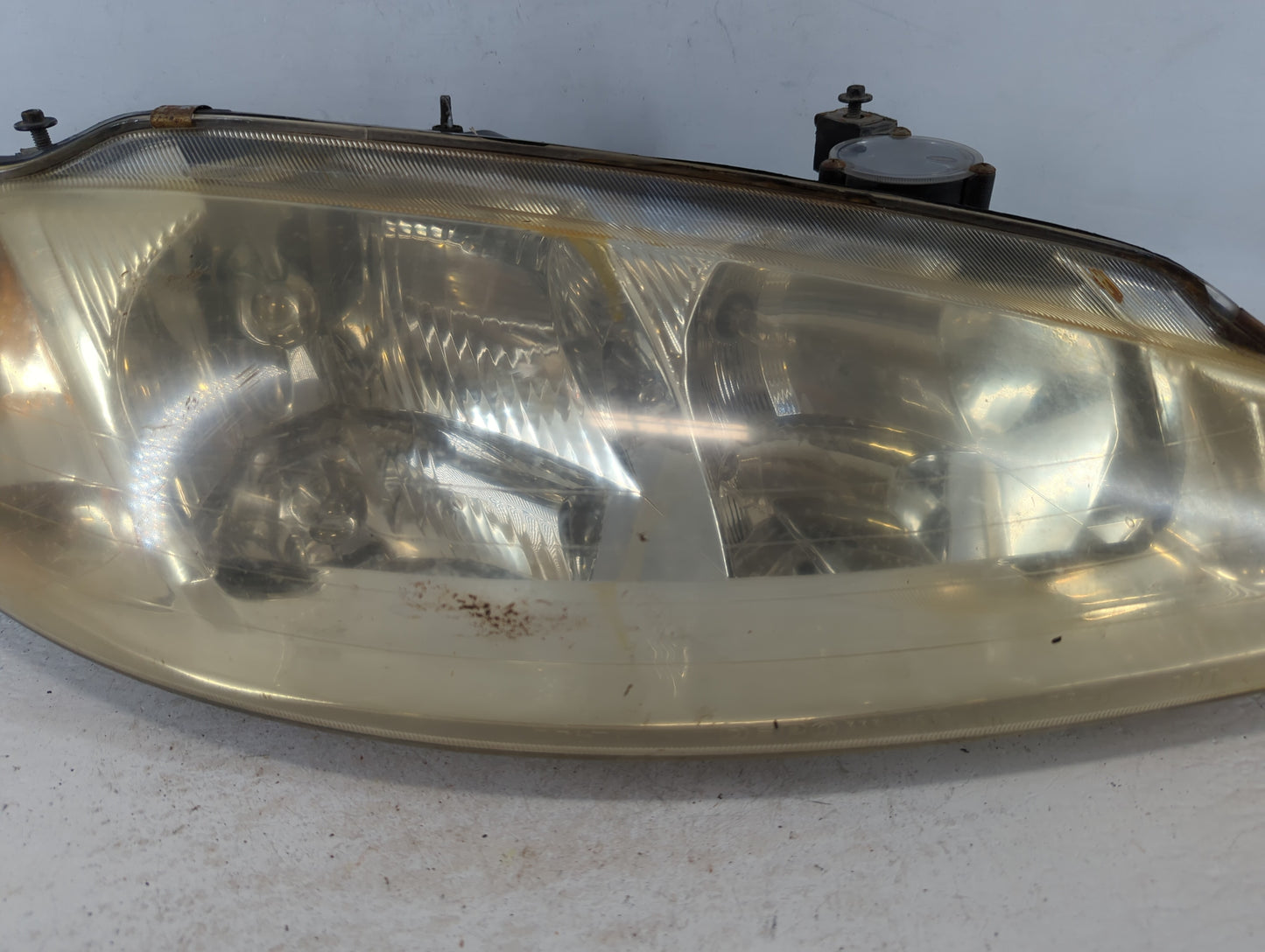 1998-2004 Dodge Intrepid Passenger Right Oem Head Light Headlight Lamp - Oemusedautoparts1.com