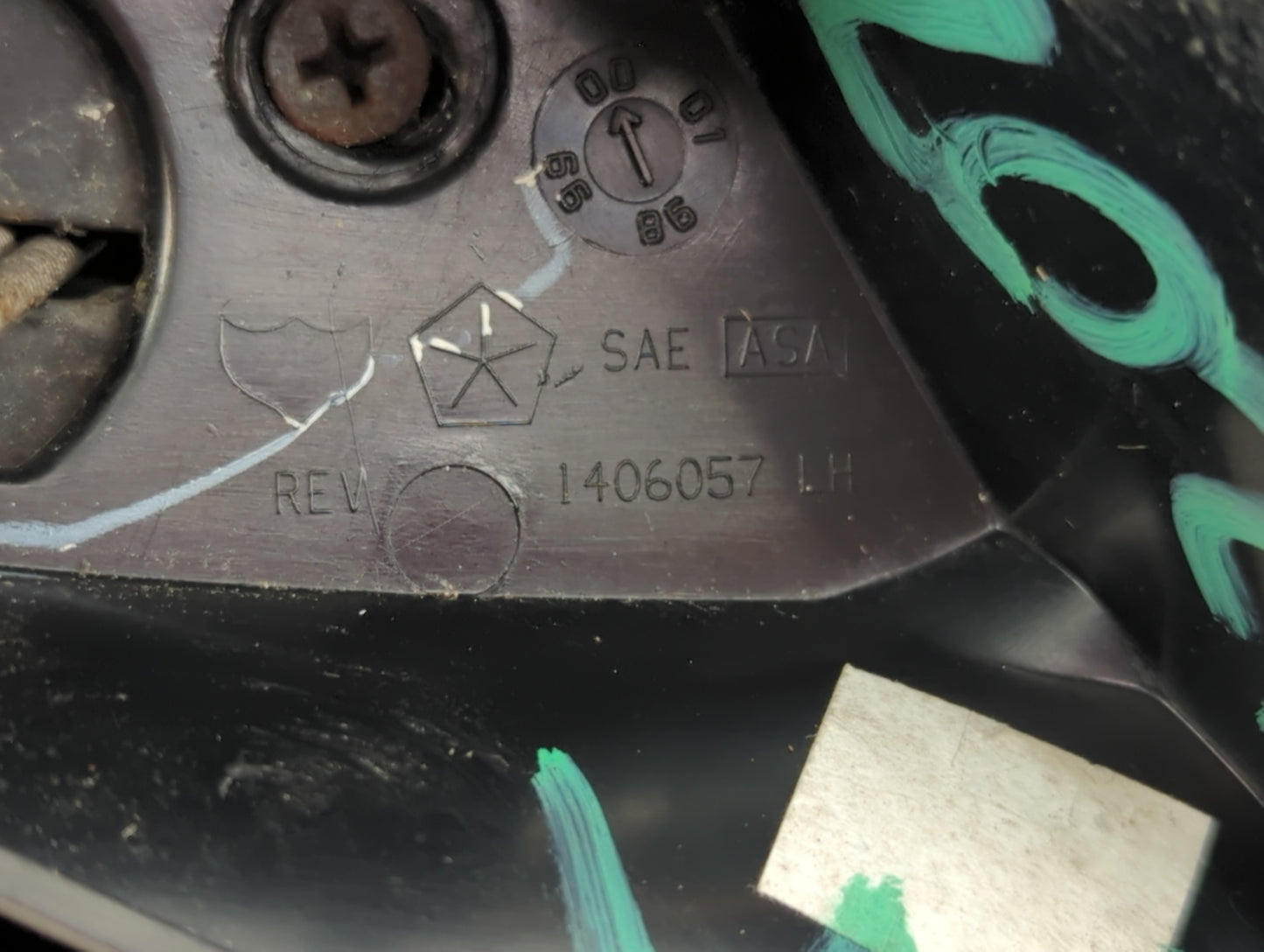 2000-2005 Dodge Neon Driver Side View Mirror - Left Door Mirror OEM Used - Oemusedautoparts1.com