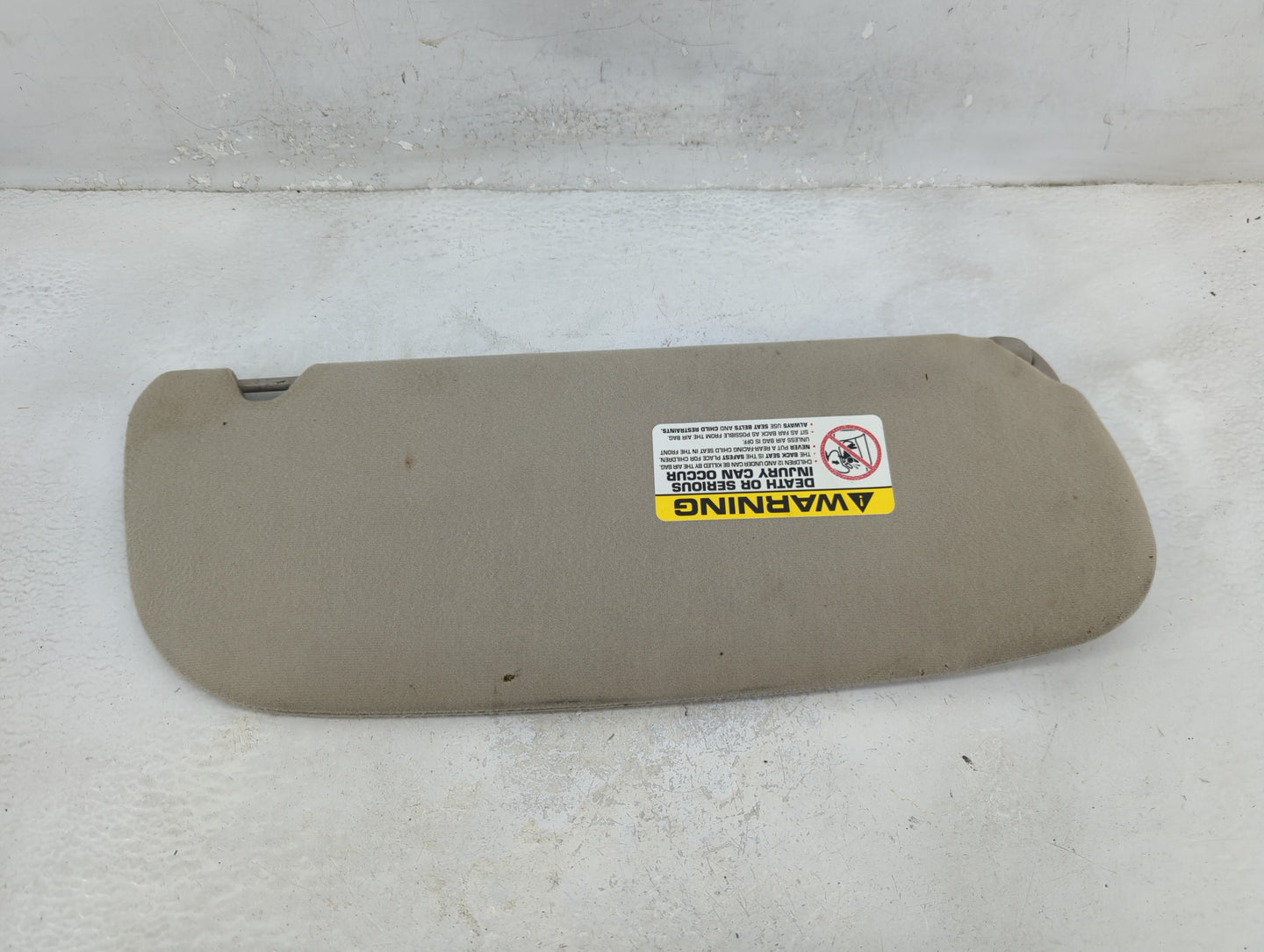 2000-2001 Dodge Ram 1500 Sun Visor Shade Replacement Driver Left Mirror Fits Fits 2000 2001 2002 OEM Used Auto Parts - Oemus