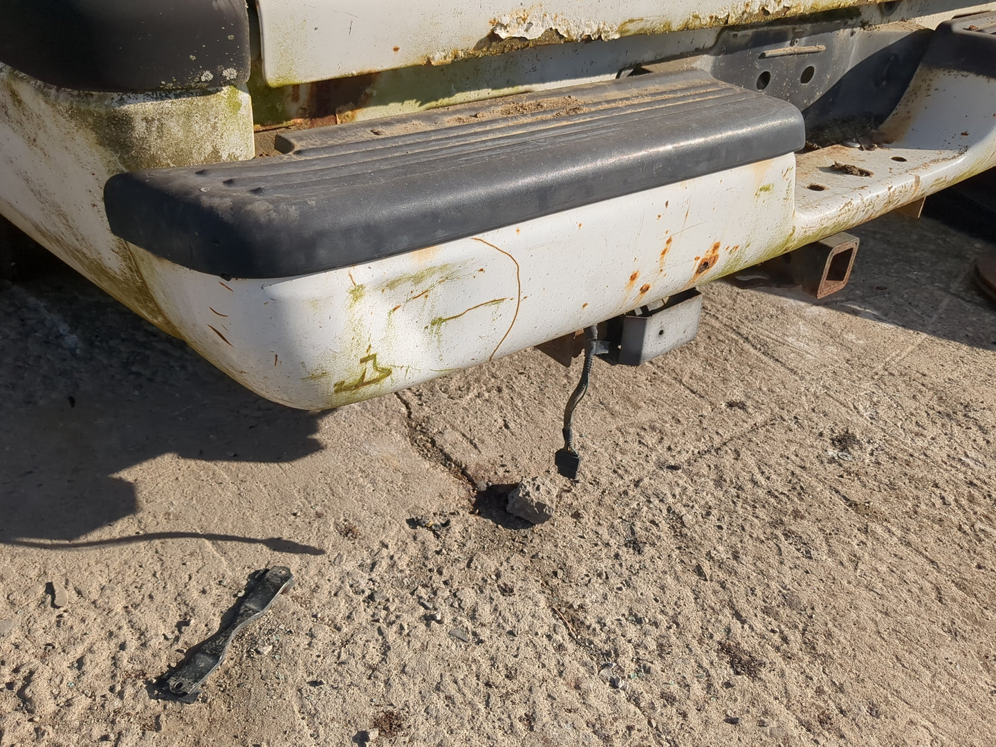 1994-2001 Dodge Ram 1500 Rear Bumper Assembly Oem - Oemusedautoparts1.com