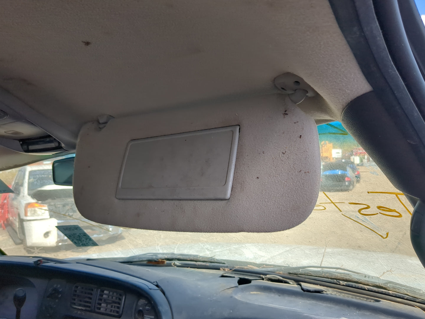 2000-2001 Dodge Ram 1500 Sun Visor Shade Replacement Passenger Right Mirror Fits Fits 2000 2001 2002 OEM Used Auto Parts - O