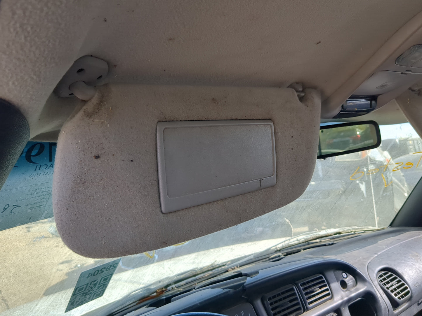 2000-2001 Dodge Ram 1500 Sun Visor Shade Replacement Driver Left Mirror Fits Fits 2000 2001 2002 OEM Used Auto Parts - Oemus