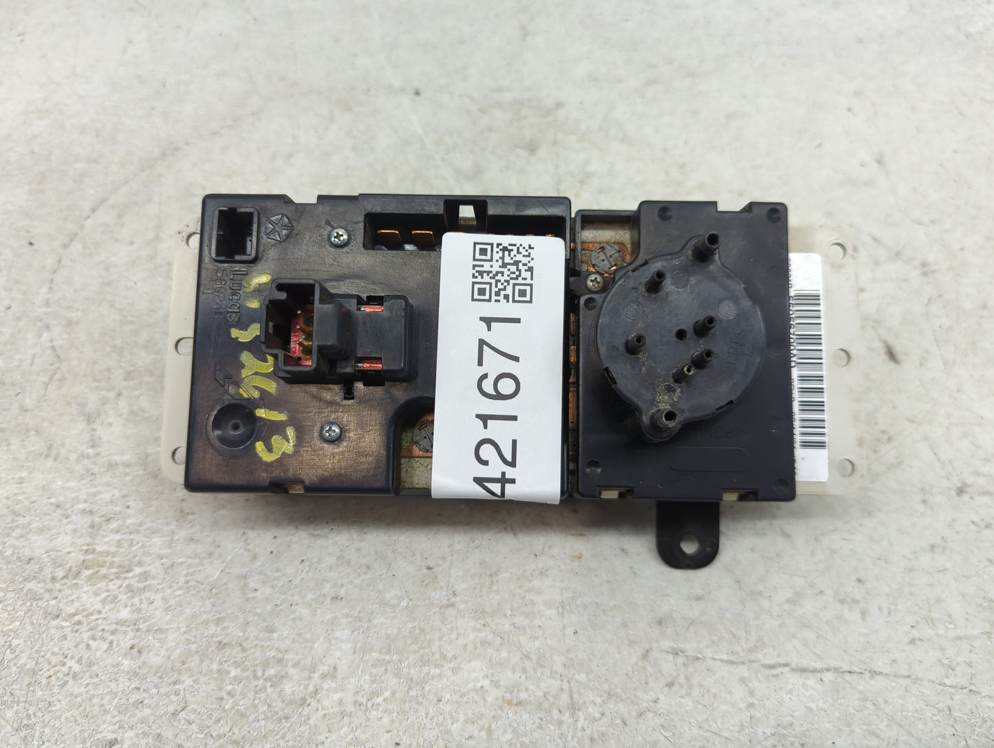 2000-2001 Dodge Ram 1500 Climate Control Module Temperature AC/Heater Replacement P/N:55056700AD Fits Fits 2000 2001 2002 OE