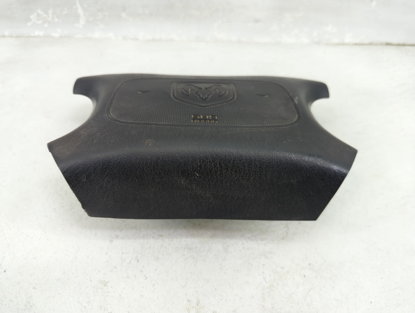 2000-2001 Dodge Ram 1500 Air Bag Driver Left Steering Wheel Mounted P/N:CDM L66 1T A0P Fits Fits 2000 2001 OEM Used Auto Par