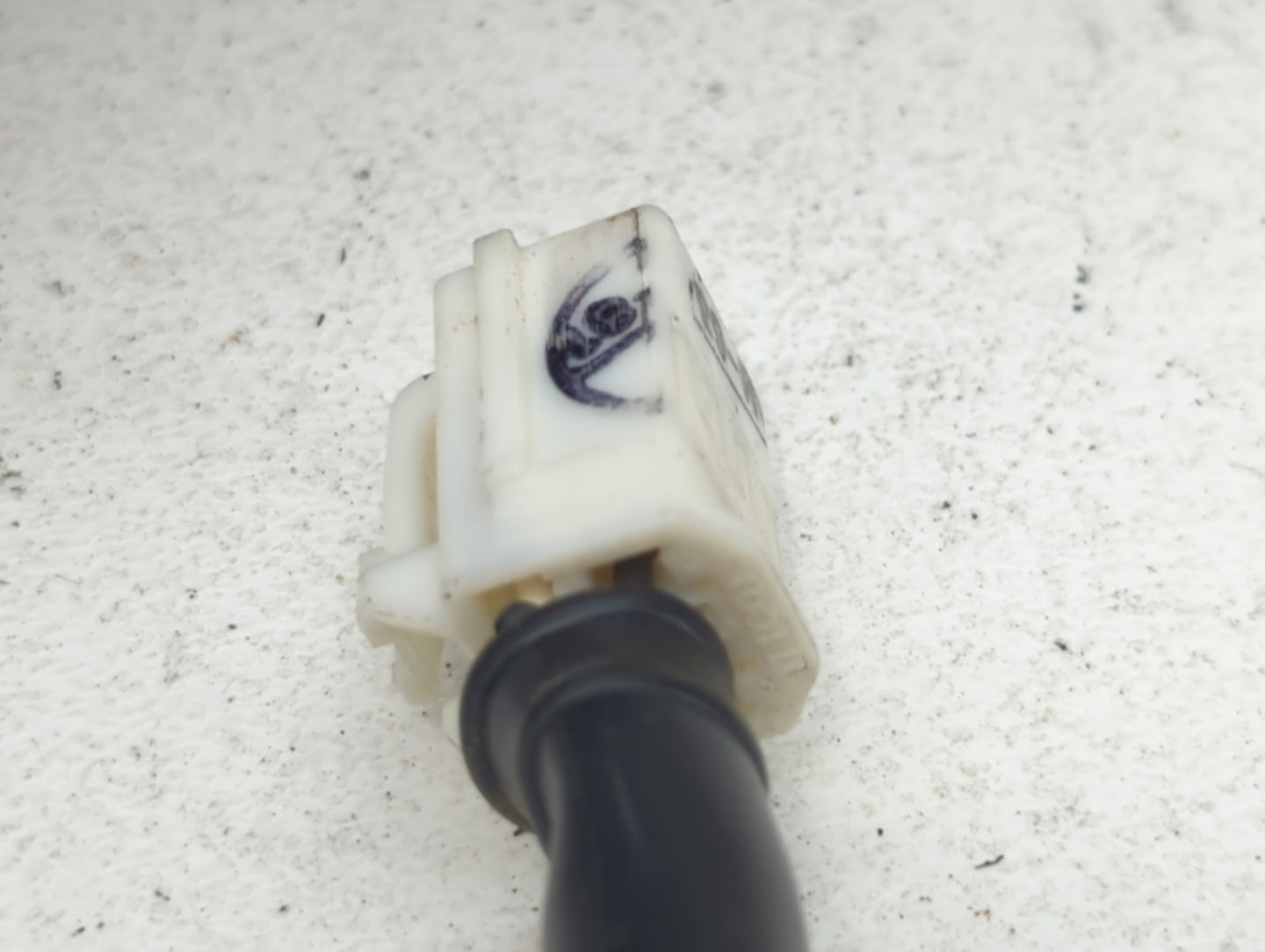 1998-2001 Dodge Ram 1500 Side Mirror Replacement Passenger Right View Door Mirror P/N:18-31900-000 Fits OEM Used Auto Parts 