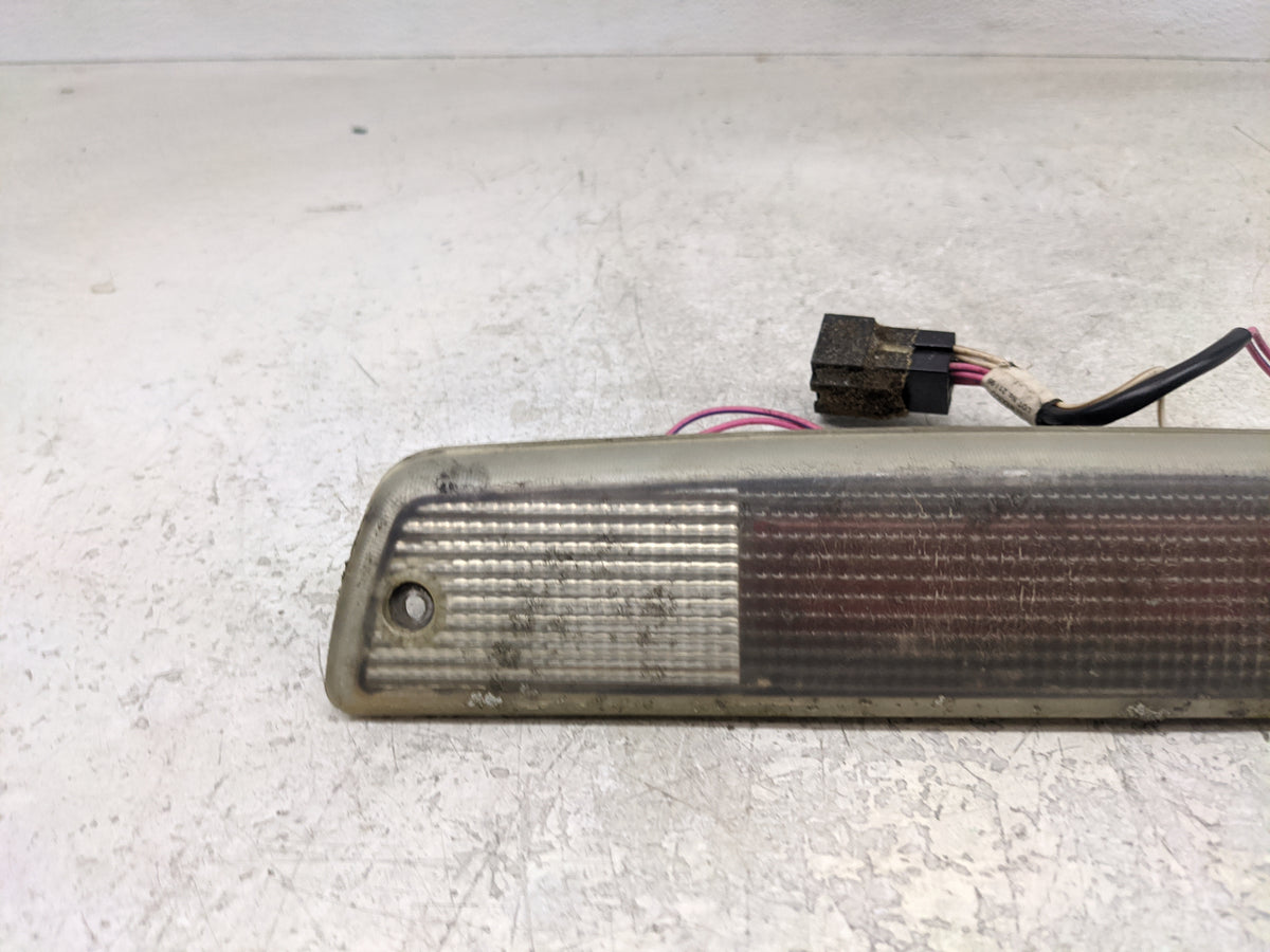 1994-2001 Dodge Ram 1500 Rear Center Lid Brake Light Tail Light Fits Fits 1994 1995 1996 1997 1998 1999 2000 2001 2002 OEM U