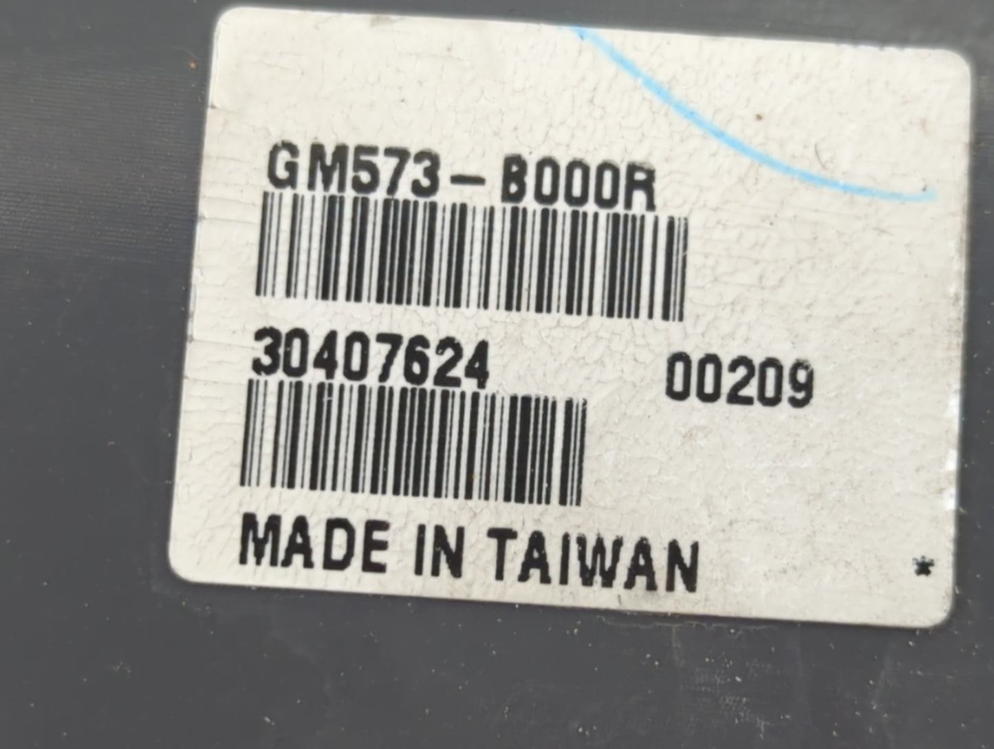 2001-2002 Dodge Stratus Tail Light Assembly Passenger Right OEM P/N:GM573-B000R Fits Fits 2001 2002 OEM Used Auto Parts - Oe
