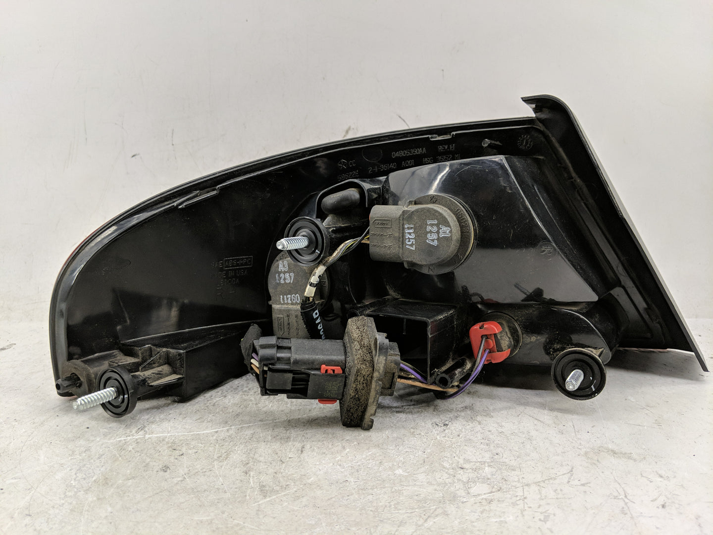 2001-2006 Dodge Stratus Tail Light Assembly Passenger Right OEM P/N:04805350AA Fits Fits 2001 2002 2003 2004 2005 2006 OEM U