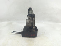 2001-2002 Dodge Stratus Throttle Body P/N:04591550AB Fits Fits 2001 2002 OEM Used Auto Parts - Oemusedautoparts1.com