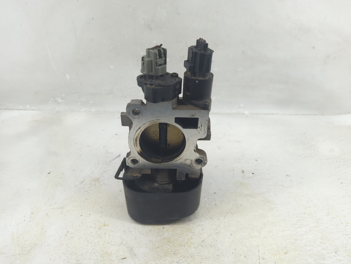 2001-2002 Dodge Stratus Throttle Body P/N:04591550AB Fits Fits 2001 2002 OEM Used Auto Parts - Oemusedautoparts1.com