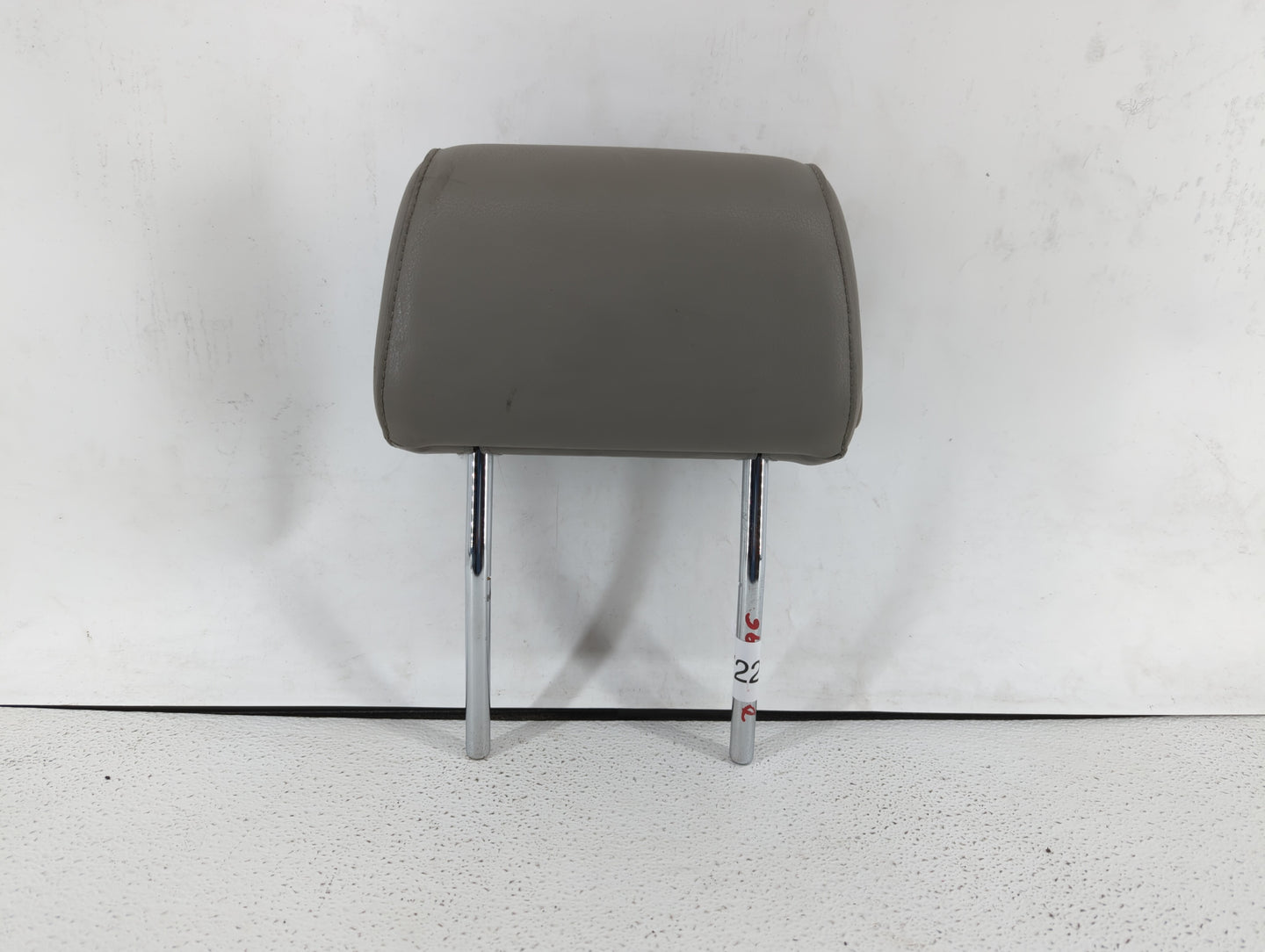 2001-2006 Dodge Stratus Headrest Head Rest Rear Seat Light Grey - Oemusedautoparts1.com