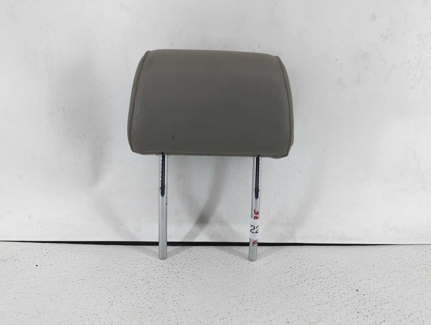 2001-2006 Dodge Stratus Headrest Head Rest Rear Seat Light Grey - Oemusedautoparts1.com