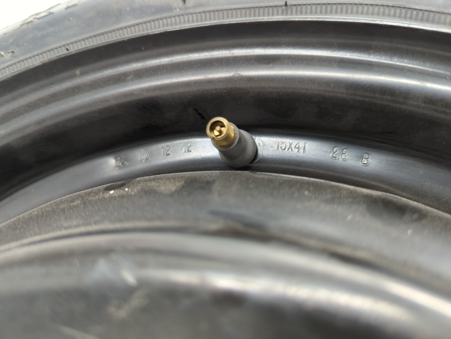 2001-2001 Dodge Stratus Spare Donut Tire Wheel Rim Oem - Oemusedautoparts1.com