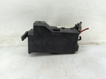 2000-2001 Dodge Ram 1500 Fusebox Fuse Box Panel Relay Module P/N:56021167 4671168E Fits Fits 2000 2001 OEM Used Auto Parts -